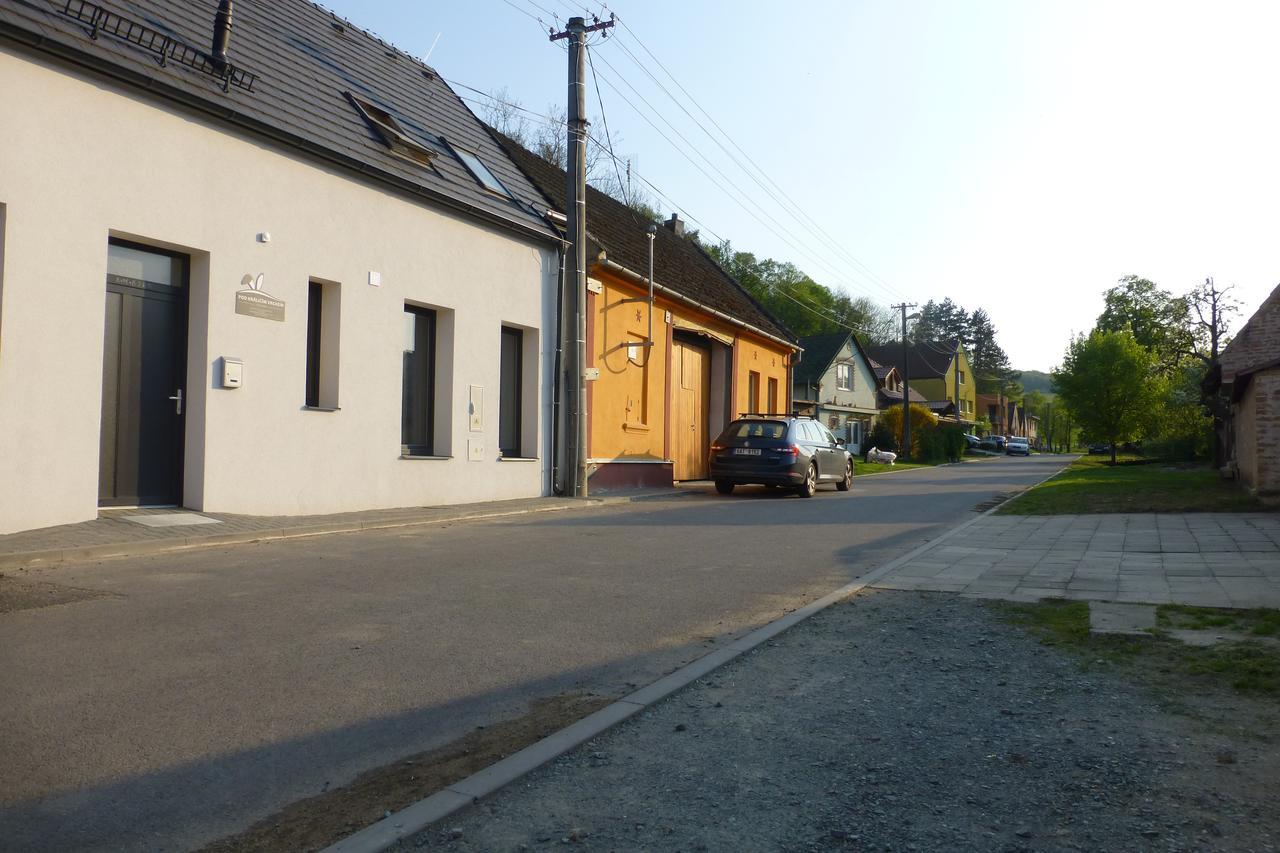 Pod Kralicim Vrchem Apartment Milovice  Exterior foto